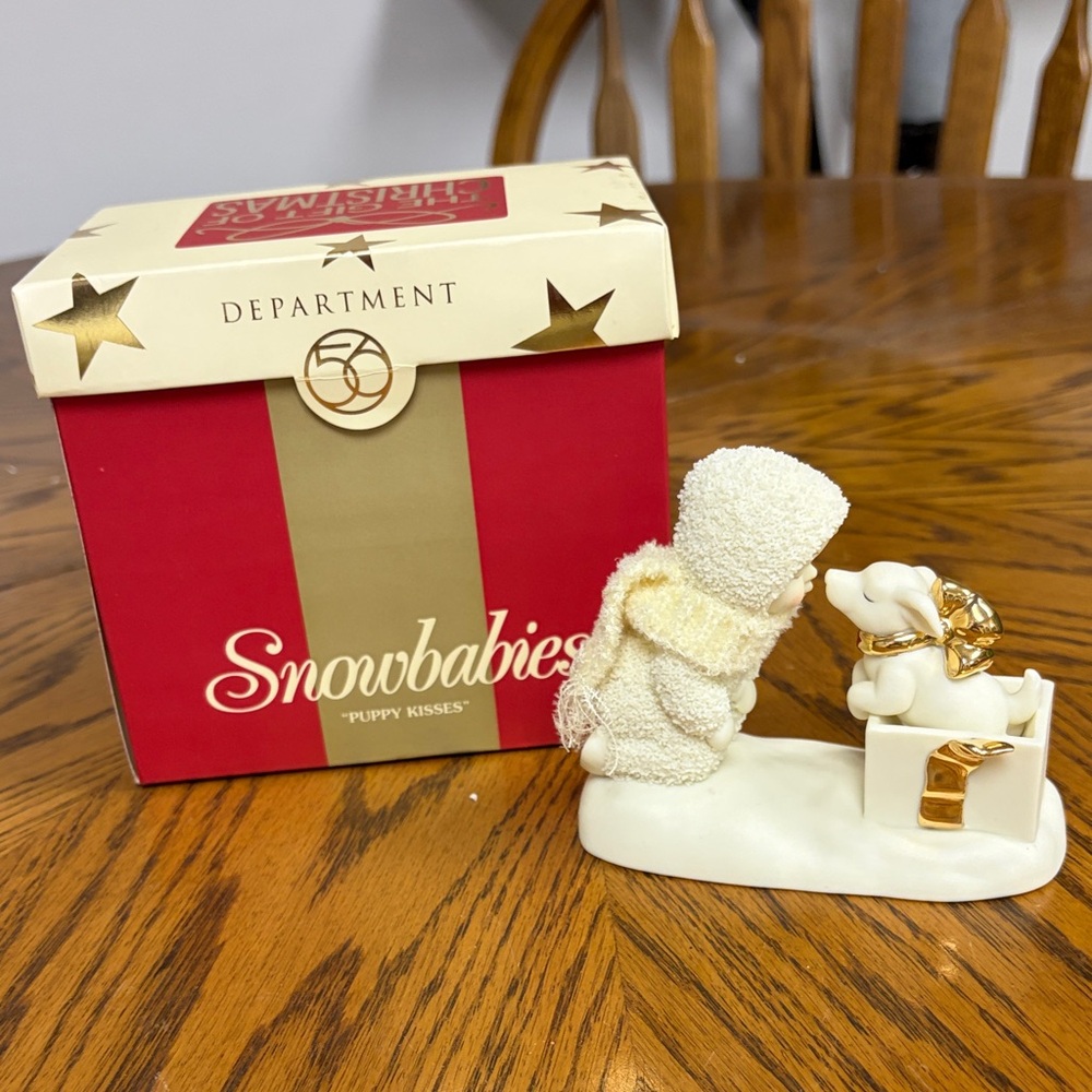 Department 56 Snowbabies Figurine - Puppy Kisses